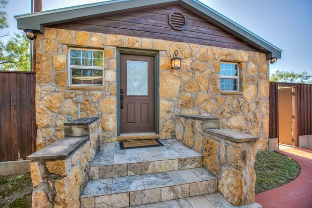 503 Driftwood Dr, Robert Lee, TX 76945