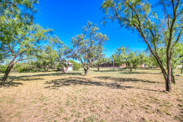 503 Driftwood Dr, Robert Lee, TX 76945
