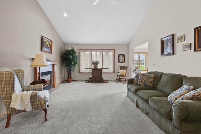 394 WOODFIELD DRIVE, Green Bay, WI 54313