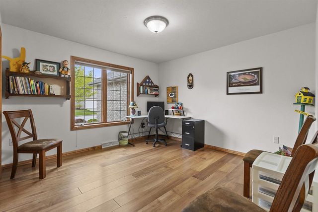 394 WOODFIELD DRIVE, Green Bay, WI 54313