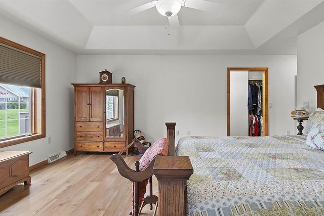 394 WOODFIELD DRIVE, Green Bay, WI 54313