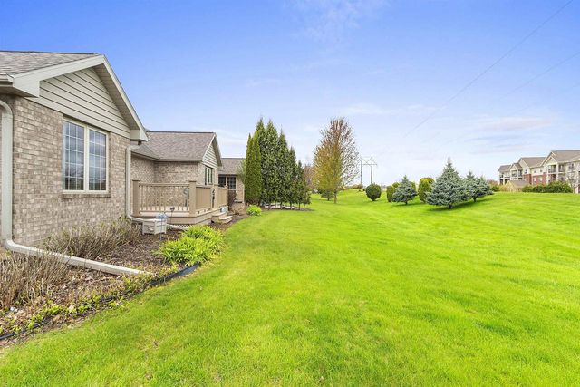 394 WOODFIELD DRIVE, Green Bay, WI 54313