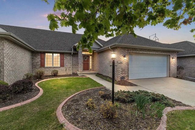 394 WOODFIELD DRIVE, Green Bay, WI 54313