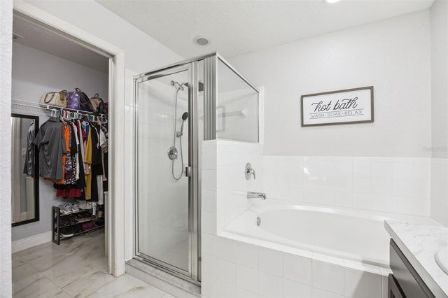 2015 ORANGE AVENUE, St Cloud, FL 34769