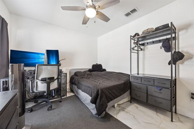 2015 ORANGE AVENUE, St Cloud, FL 34769