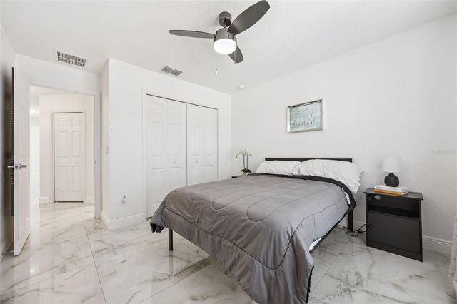 2015 ORANGE AVENUE, St Cloud, FL 34769