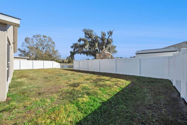 2015 ORANGE AVENUE, St Cloud, FL 34769