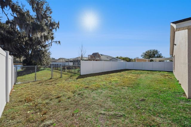 2015 ORANGE AVENUE, St Cloud, FL 34769