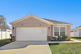 2015 ORANGE AVENUE, St Cloud, FL 34769
