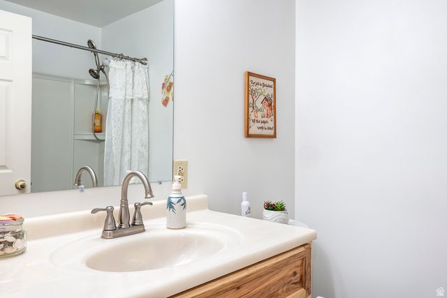 2124 E CHERRY LN, Layton, UT 84040