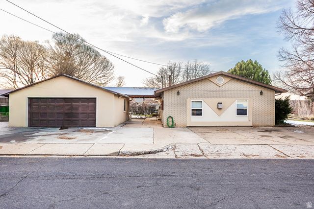 2124 E CHERRY LN, Layton, UT 84040