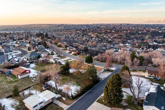 2124 E CHERRY LN, Layton, UT 84040