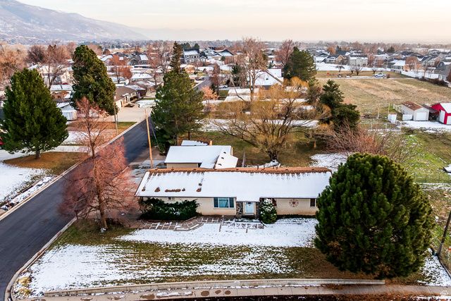 2124 E CHERRY LN, Layton, UT 84040