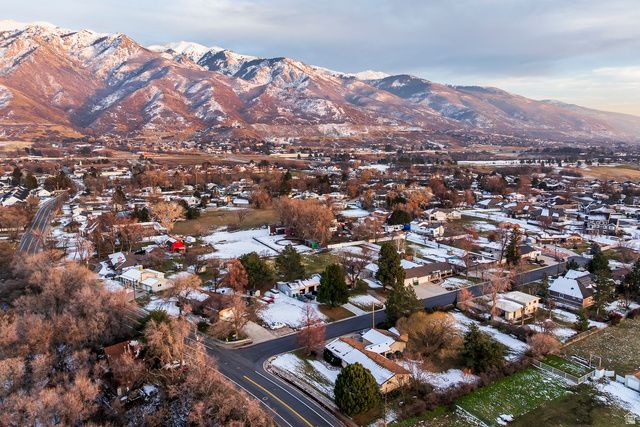 2124 E CHERRY LN, Layton, UT 84040