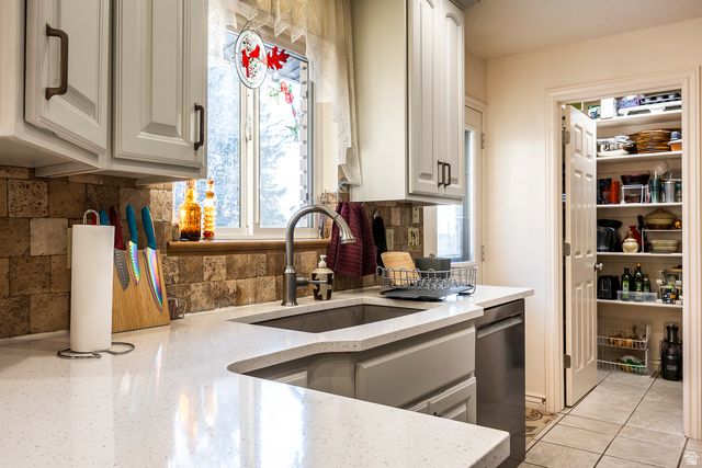 2124 E CHERRY LN, Layton, UT 84040