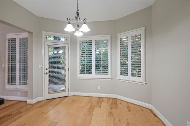 105 Peregrine Way NW, Kennesaw, GA 30144
