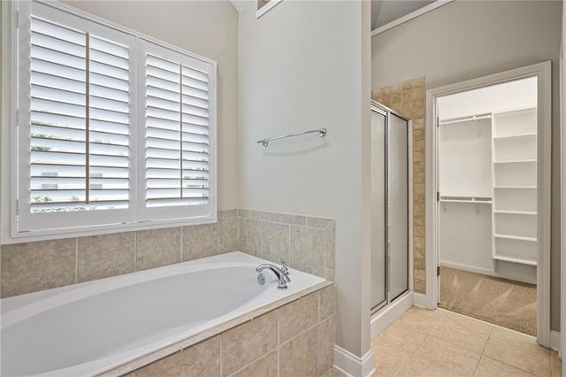 105 Peregrine Way NW, Kennesaw, GA 30144