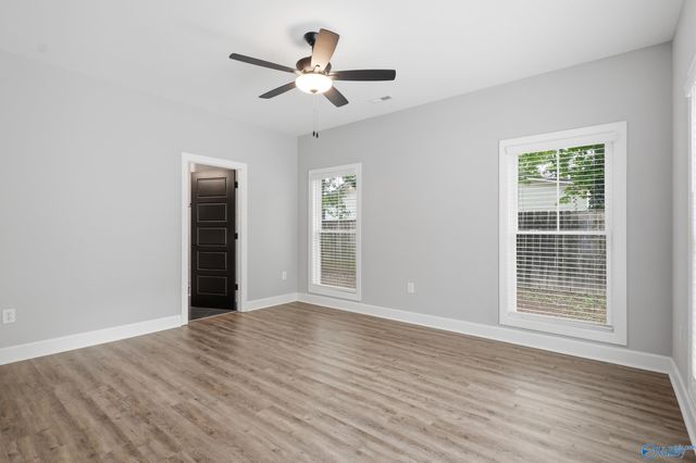 2712 8th Avenue SW, Huntsville, AL 35805
