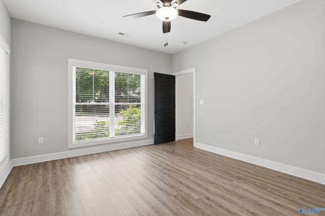 2712 8th Avenue SW, Huntsville, AL 35805