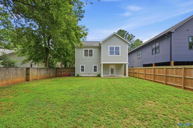 2712 8th Avenue SW, Huntsville, AL 35805