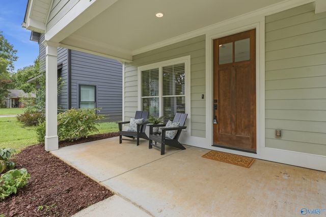 2712 8th Avenue SW, Huntsville, AL 35805