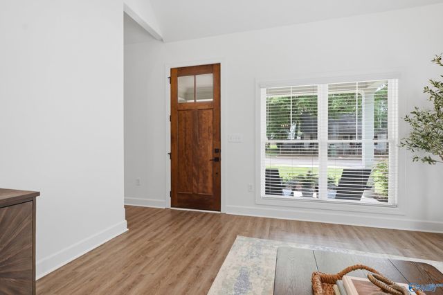 2712 8th Avenue SW, Huntsville, AL 35805