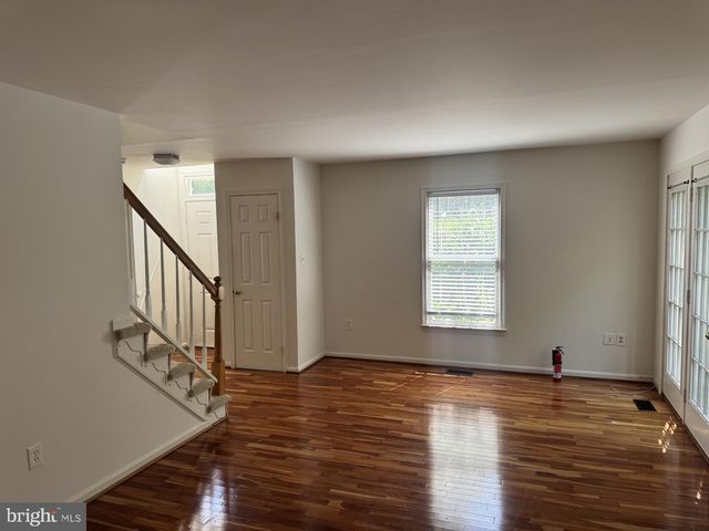 7261 OLDE LANTERN WAY, Springfield, VA 22152