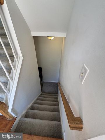 7261 OLDE LANTERN WAY, Springfield, VA 22152