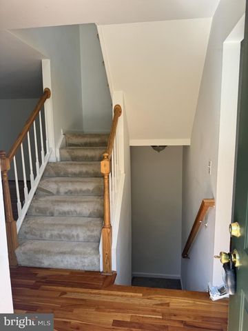 7261 OLDE LANTERN WAY, Springfield, VA 22152