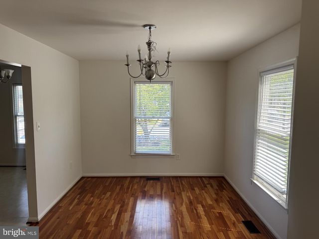 7261 OLDE LANTERN WAY, Springfield, VA 22152