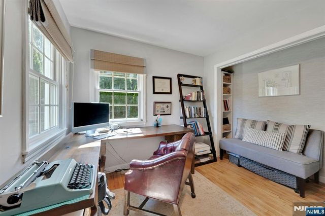 65 E Gramercy Place, Glen Rock, NJ 07452