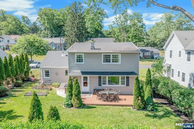 65 E Gramercy Place, Glen Rock, NJ 07452