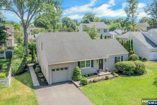 65 E Gramercy Place, Glen Rock, NJ 07452