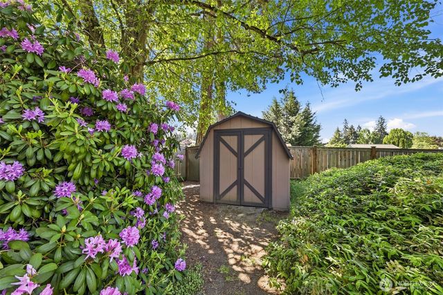 19808 137th Avenue SE, Renton, WA 98058