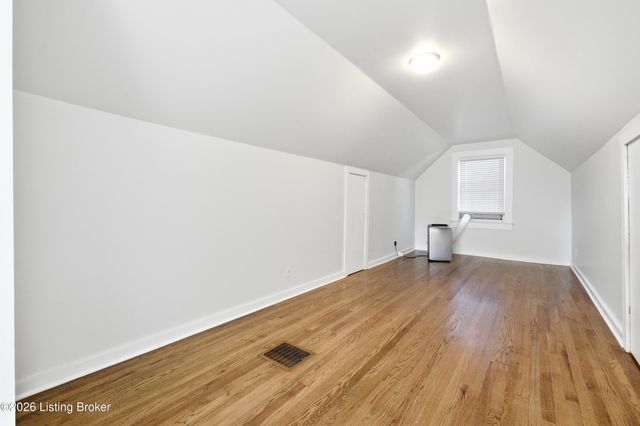 313 Iola Rd, Louisville, KY 40207