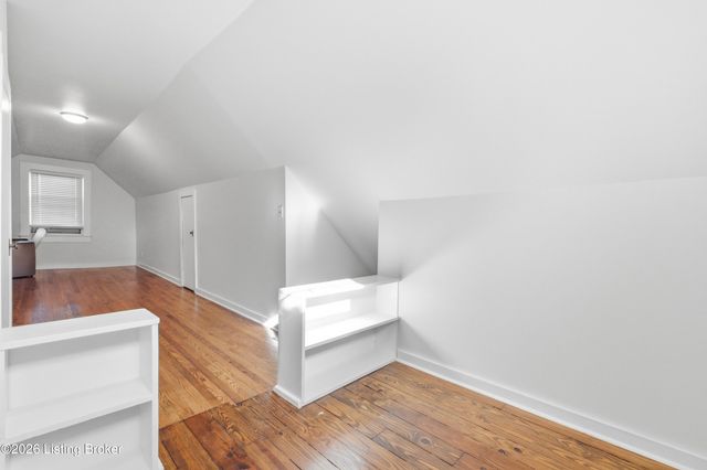 313 Iola Rd, Louisville, KY 40207