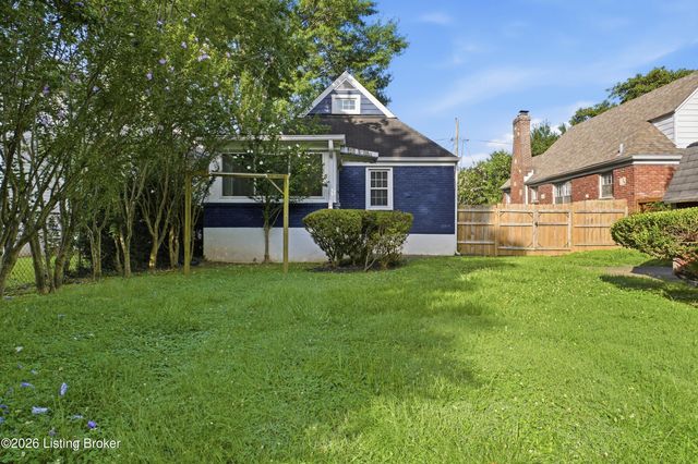 313 Iola Rd, Louisville, KY 40207