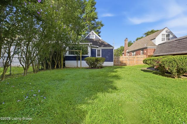 313 Iola Rd, Louisville, KY 40207