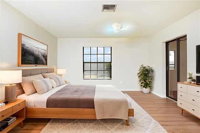 560 W Forest Trail, Vero Beach, FL 32962