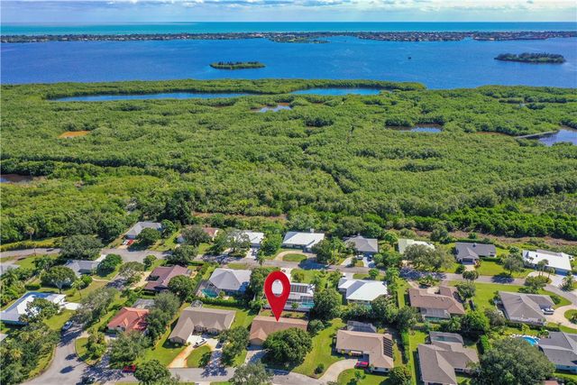 560 W Forest Trail, Vero Beach, FL 32962