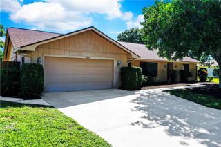 560 W Forest Trail, Vero Beach, FL 32962