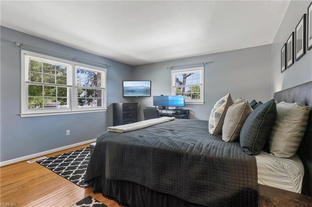 8 Hunts Neck RD, Poquoson, VA 23662