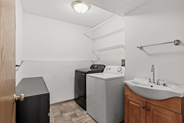 1261 Peninsula Lane, Whitewater, WI 53190