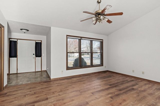 1261 Peninsula Lane, Whitewater, WI 53190