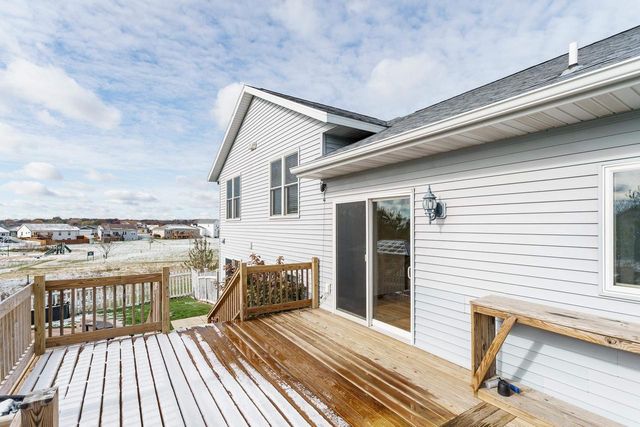 1261 Peninsula Lane, Whitewater, WI 53190