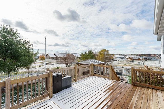 1261 Peninsula Lane, Whitewater, WI 53190