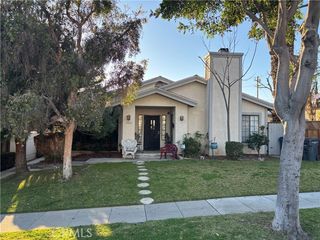 1965 Saint Louis Avenue, Signal Hill, CA 90755
