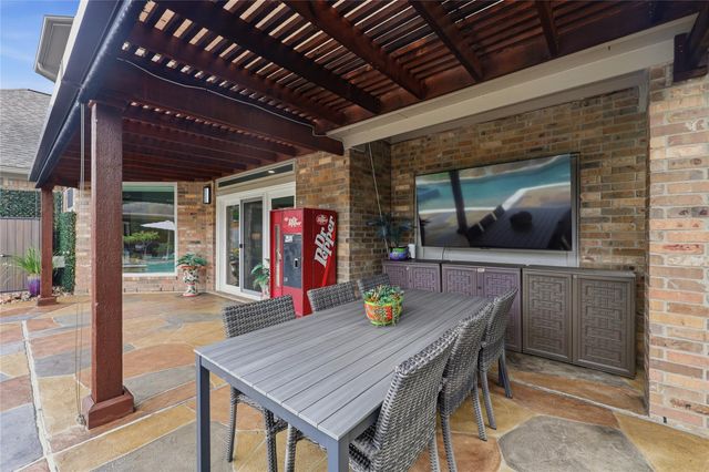 8603 Magnolia Forest Drive, Sugar Land, TX 77479