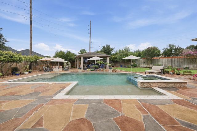 8603 Magnolia Forest Drive, Sugar Land, TX 77479