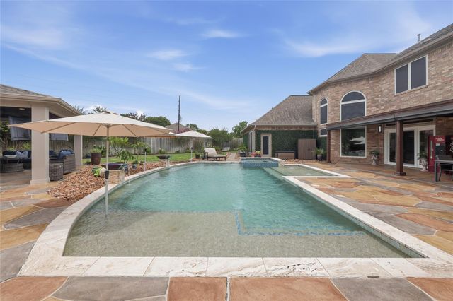 8603 Magnolia Forest Drive, Sugar Land, TX 77479